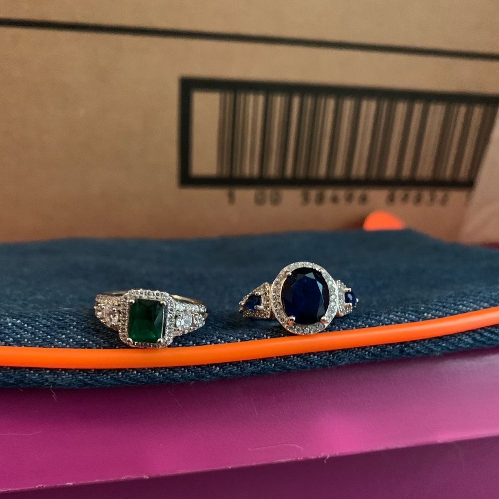 Charmed aroma rings